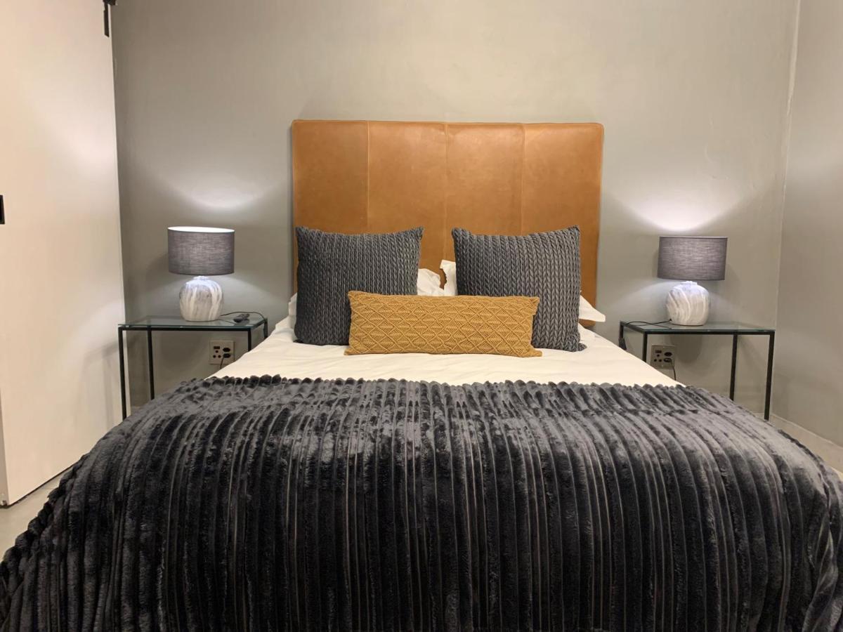 Battiss Guest House Претория Екстериор снимка